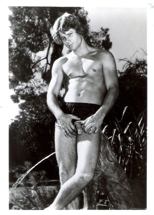 vintagegaymate:
“perfectspecimens:
“vintagemaleerotica:
The adorable Lee Marlin.
”
55 / Lee Marlin 1960s?
”