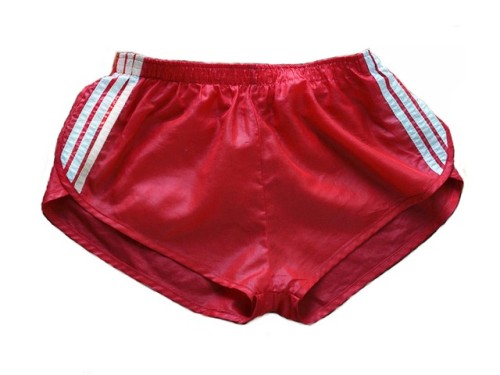 wanna see action in those great racer shorts ….
http://mucmuscle.tumblr.com/post/169260403662/me-horny-in-my-red-racer-diashow-online-here